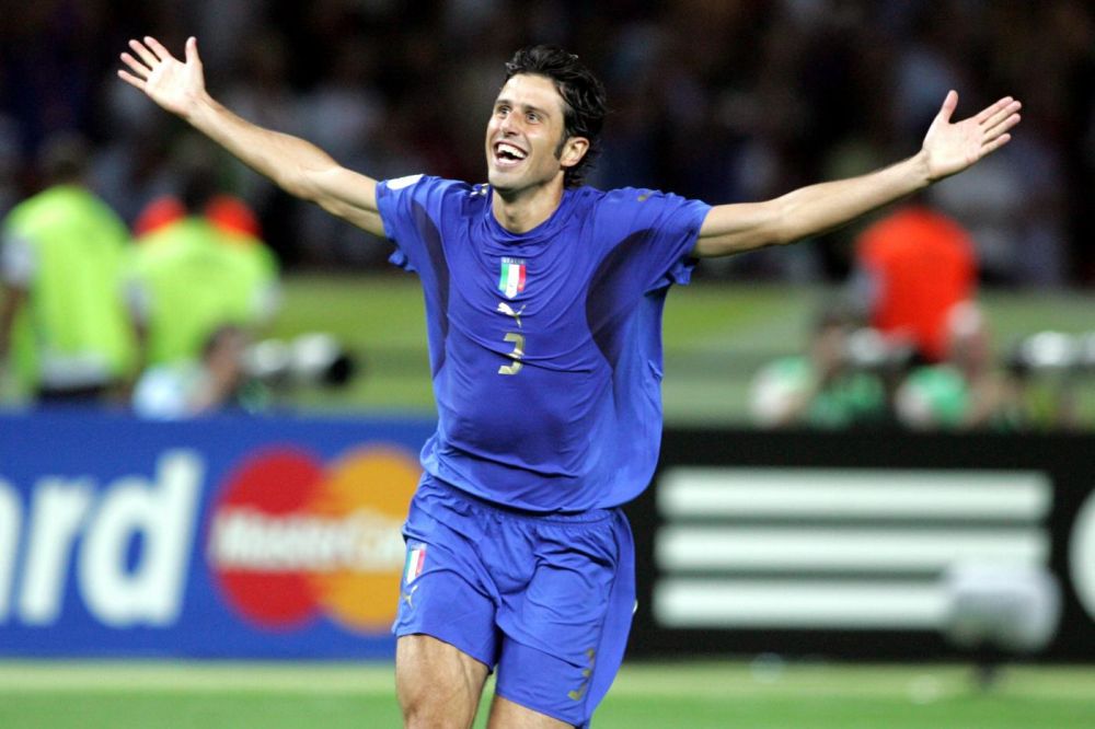 孔帕尼：会继续练定位球；迪亚斯虽没直接参与进球但贡献很大（孔帕尼：定位球训练将继续进行；迪亚斯虽未参与进球仍贡献巨大）