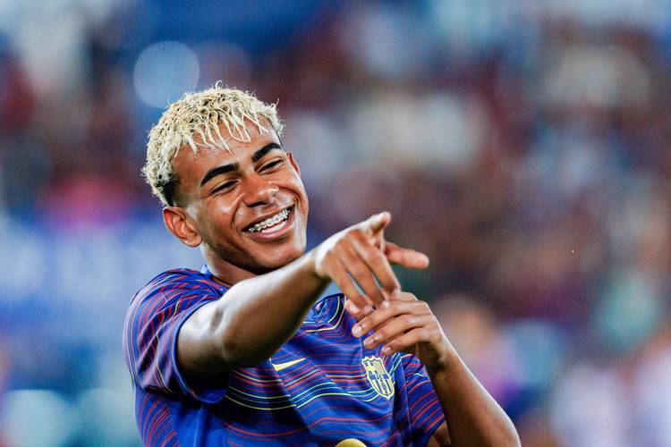 巴克利点评湖人防守痼疾，提醒火箭需补强控卫（巴克利直指湖人防守短板，建议火箭补强控球后卫）