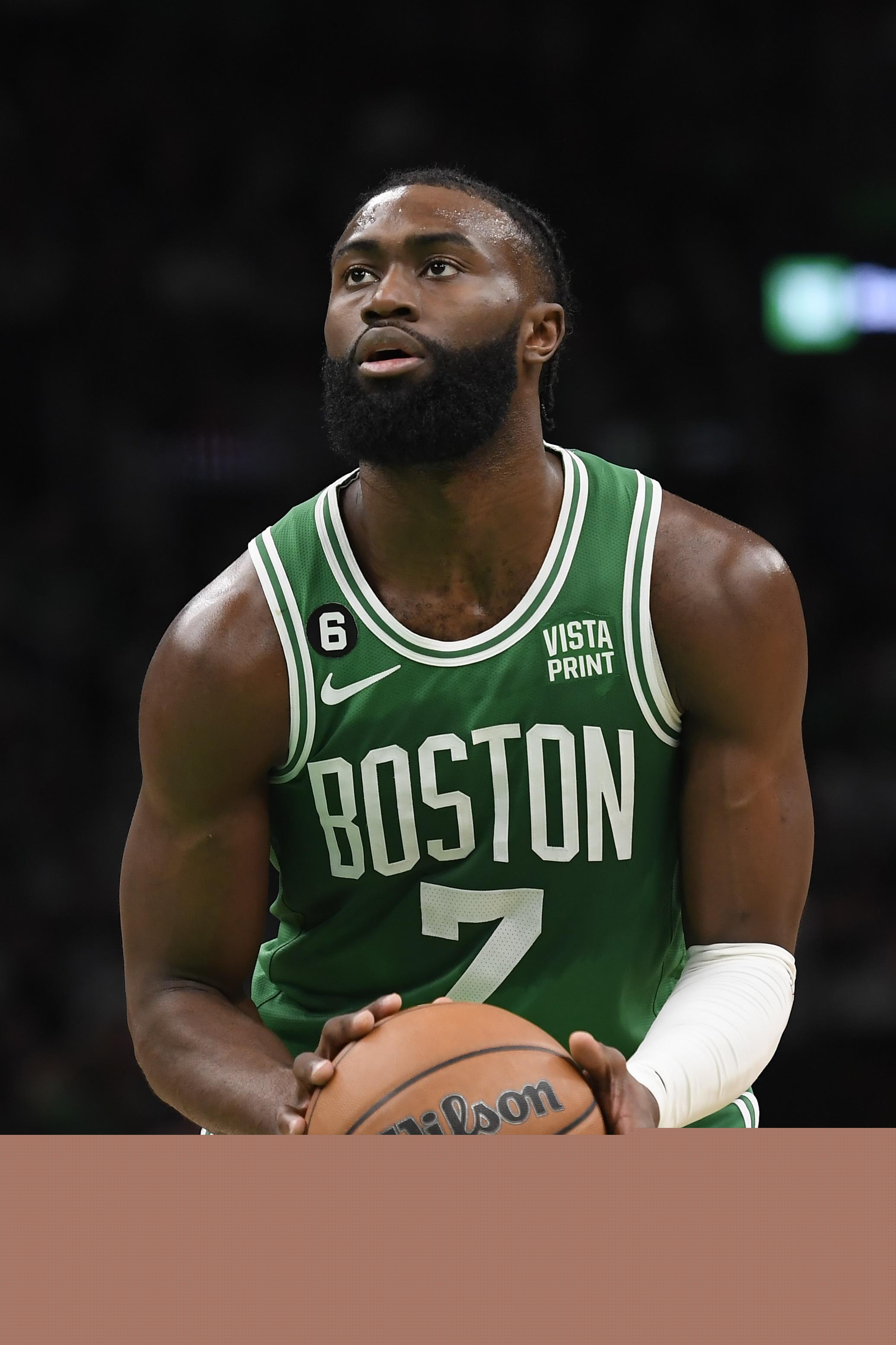 拜仁对阵圣保利全场3次射门中柱：卡尔2次、凯恩1次（拜仁战圣保利全场三度中柱：卡尔两次、凯恩一次）