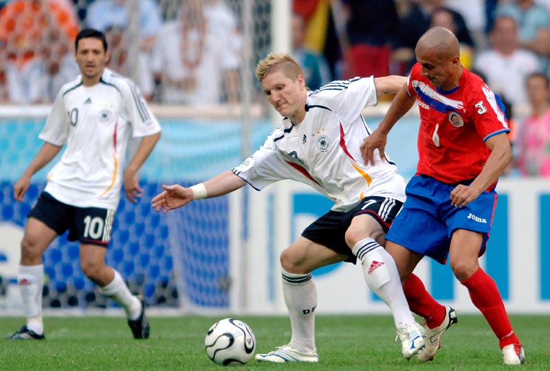 科莫vs卡利亚里：莫拉塔、尼科-帕斯首发，米纳、塞巴斯蒂亚诺-埃斯波西托出战（科莫对阵卡利亚里：莫拉塔、尼科-帕斯先发，米纳、塞巴斯蒂亚诺-埃斯波西托登场）