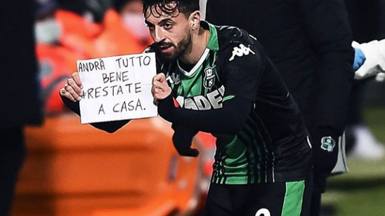 快船官方伤病报告显示保罗今天缺阵，原因是未随队（快船伤病名单更新：保罗今日因未随队缺席）