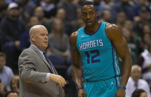 第9顺位新秀，连续三年11+6+3，才22岁的他，已被球队彻底放弃！（才22岁的9号秀，三季均11分6板3助，却被球队完全放弃）