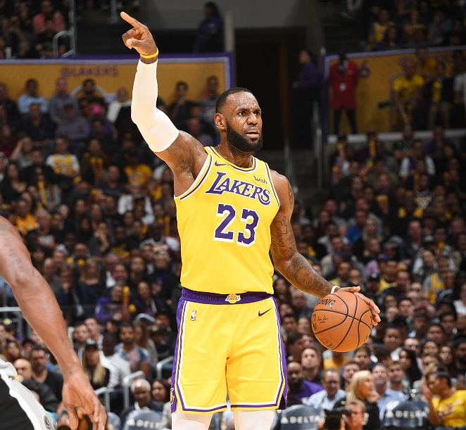 官方：西班牙女足归化25岁原尼日利亚籍前锋伊马德（官宣：25岁原尼日利亚籍前锋伊马德正式归化西班牙女足）