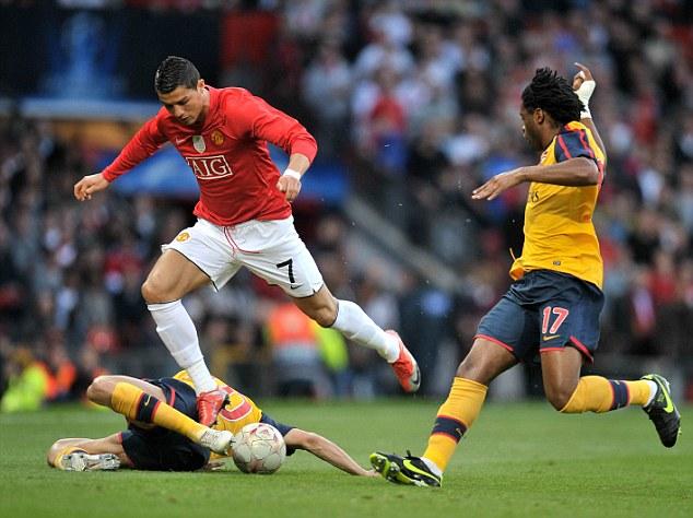 美媒：森林狼对欧文有意，爱德华兹本人支持这一举措（美媒：森林狼欲引进欧文，爱德华兹表示支持）