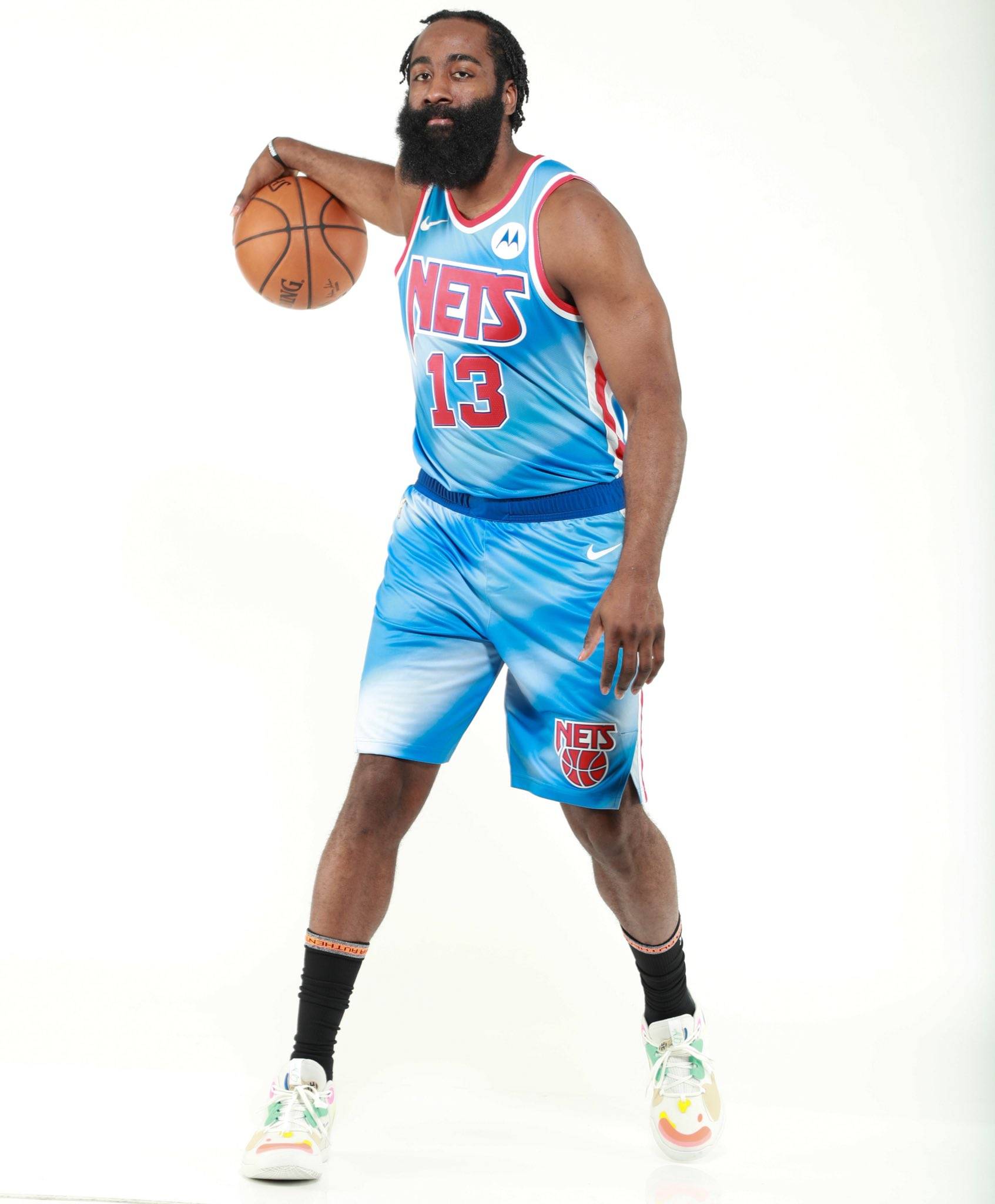 近10年欧冠门将零封率：拉亚54%第1，布冯47%第2，奥纳纳上榜（欧冠近十年门将零封率排行：拉亚54%登顶，布冯47%居次，奥纳纳在列）