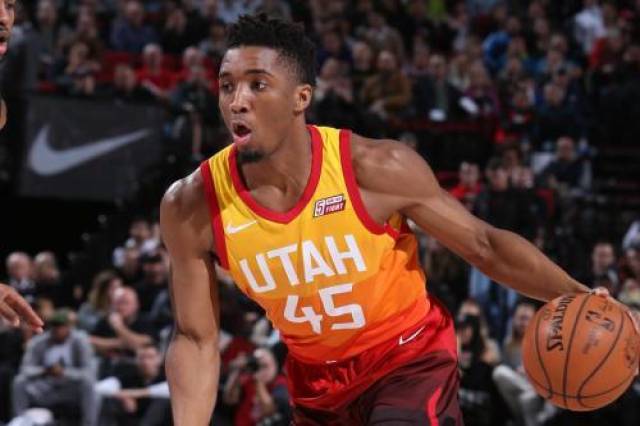 saas-dashboard-overview